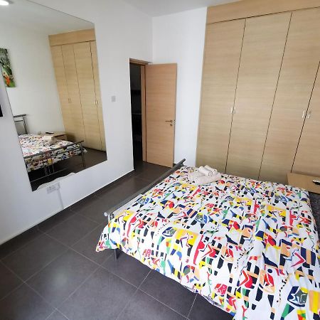 Beachy Keen City Apartment Ларнака Екстер'єр фото